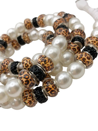 Beaded Phone Charger • Diva