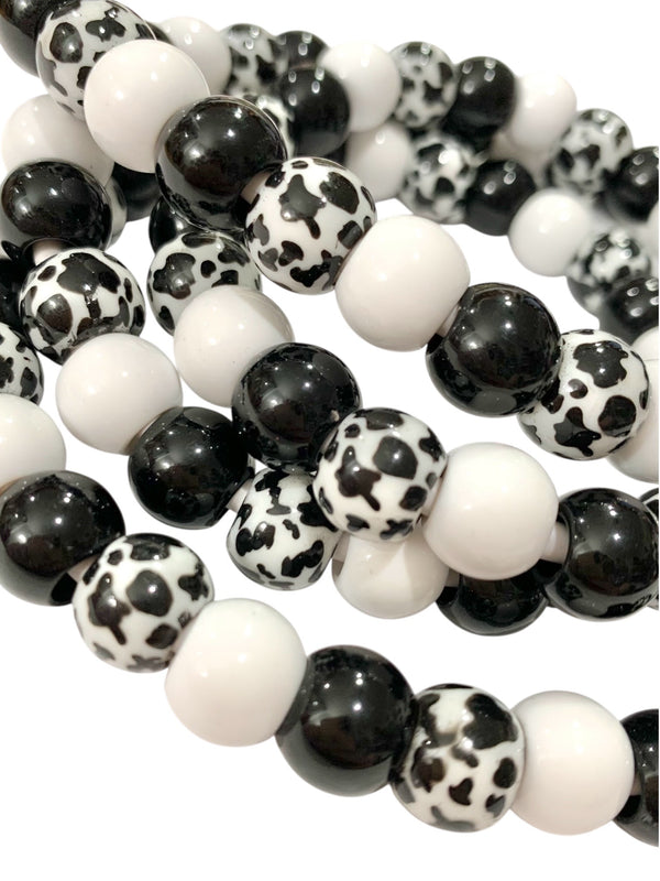 Beaded Phone Charger • Moooo
